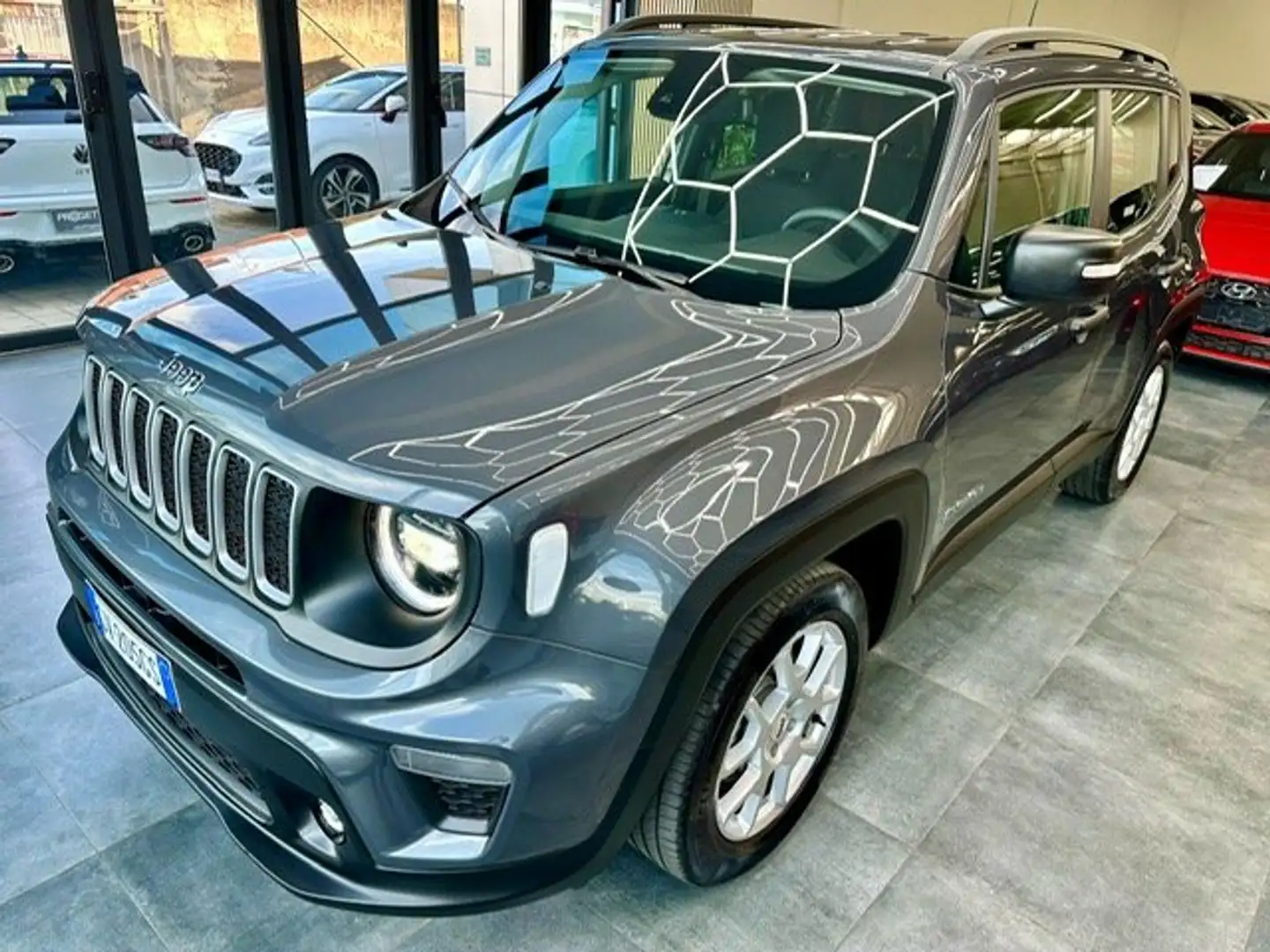 Jeep Renegade 1.5 Mhev ALTITUDE 2wd 130cv DCT IBRIDA - NEW MODEL Grijs - 1