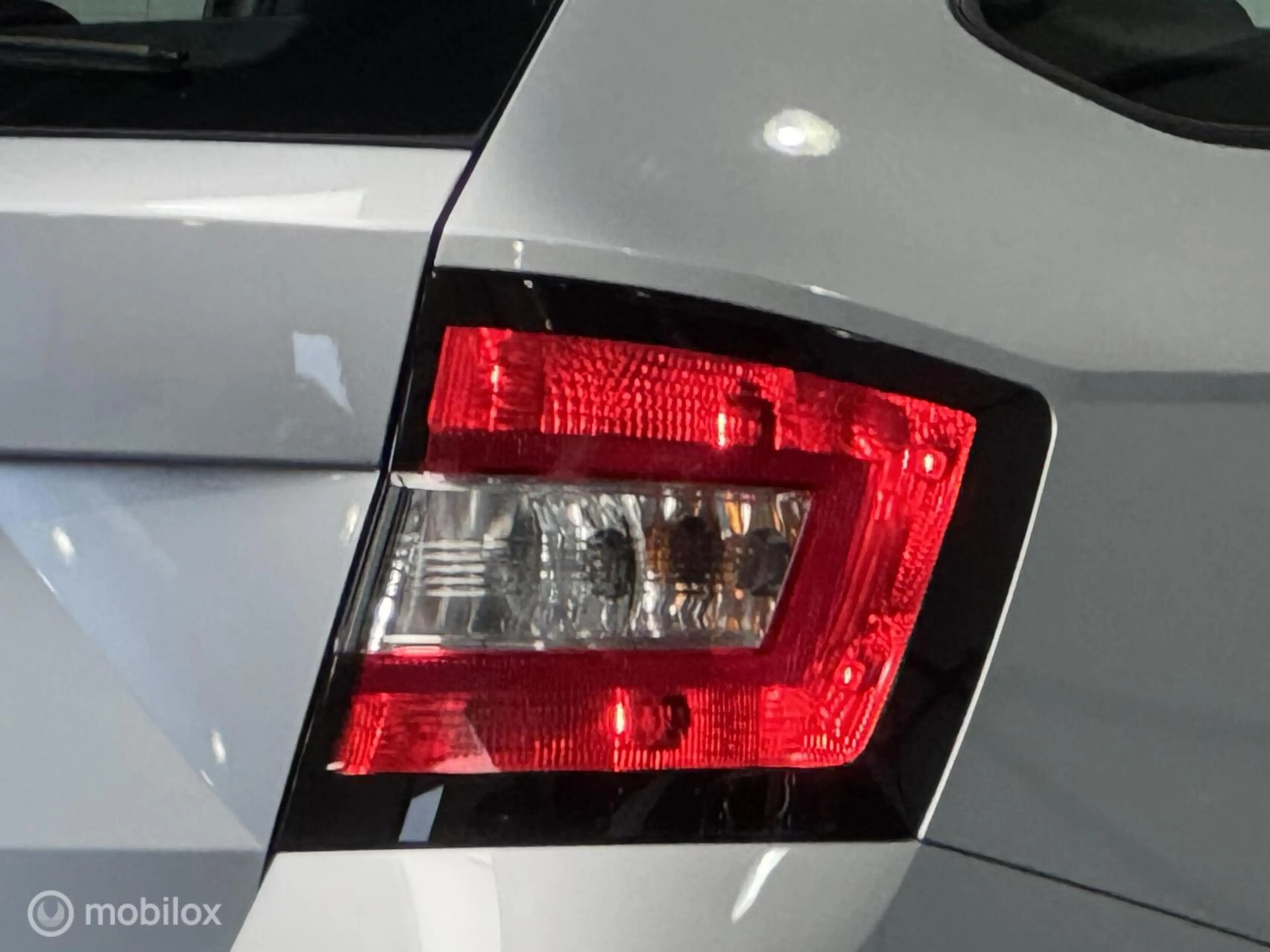 Skoda Fabia Combi 1.0 TSI Ambition [ Carplay parkpilot cruise — photo 31