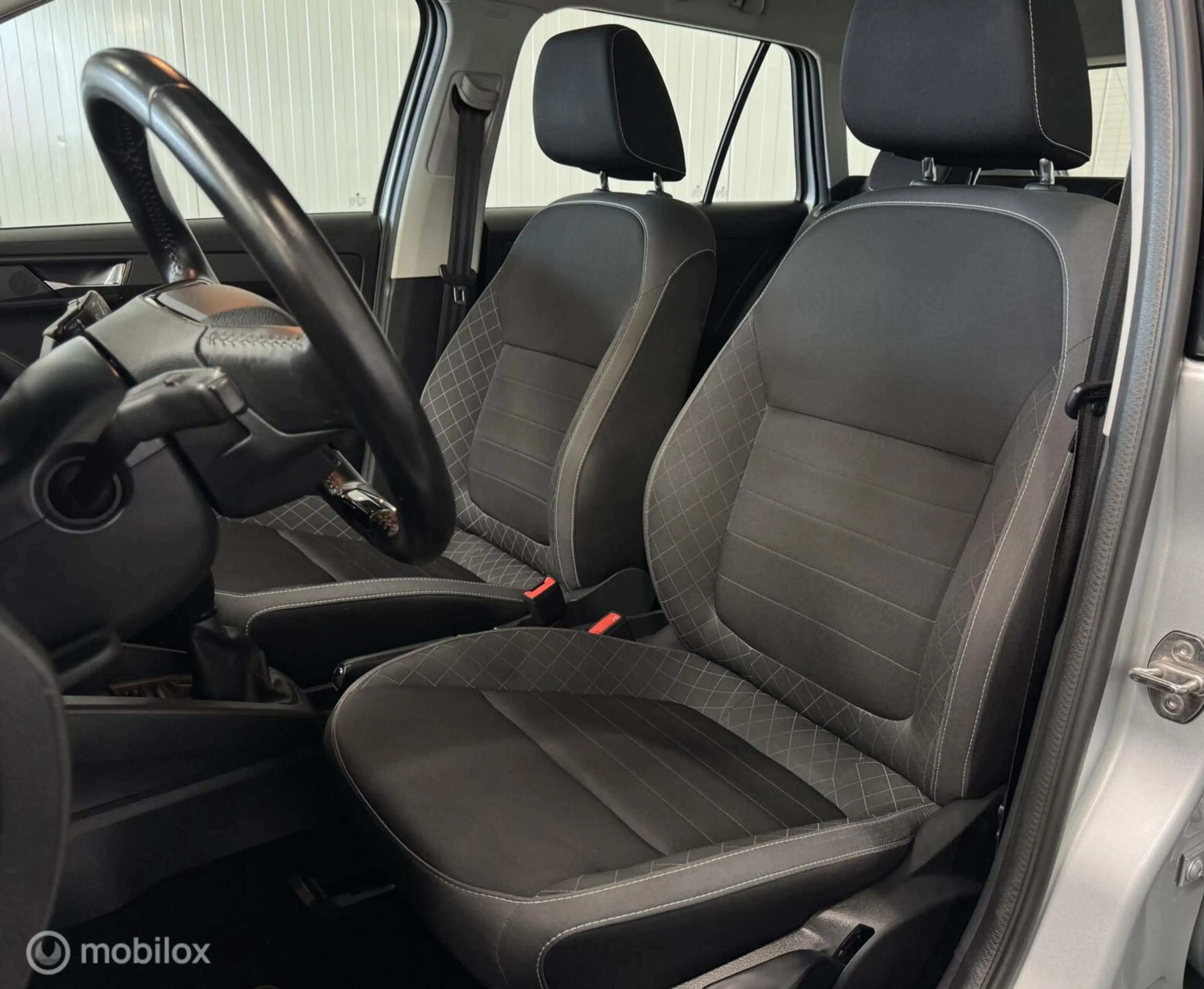 Skoda Fabia Combi 1.0 TSI Ambition [ Carplay parkpilot cruise — photo 8