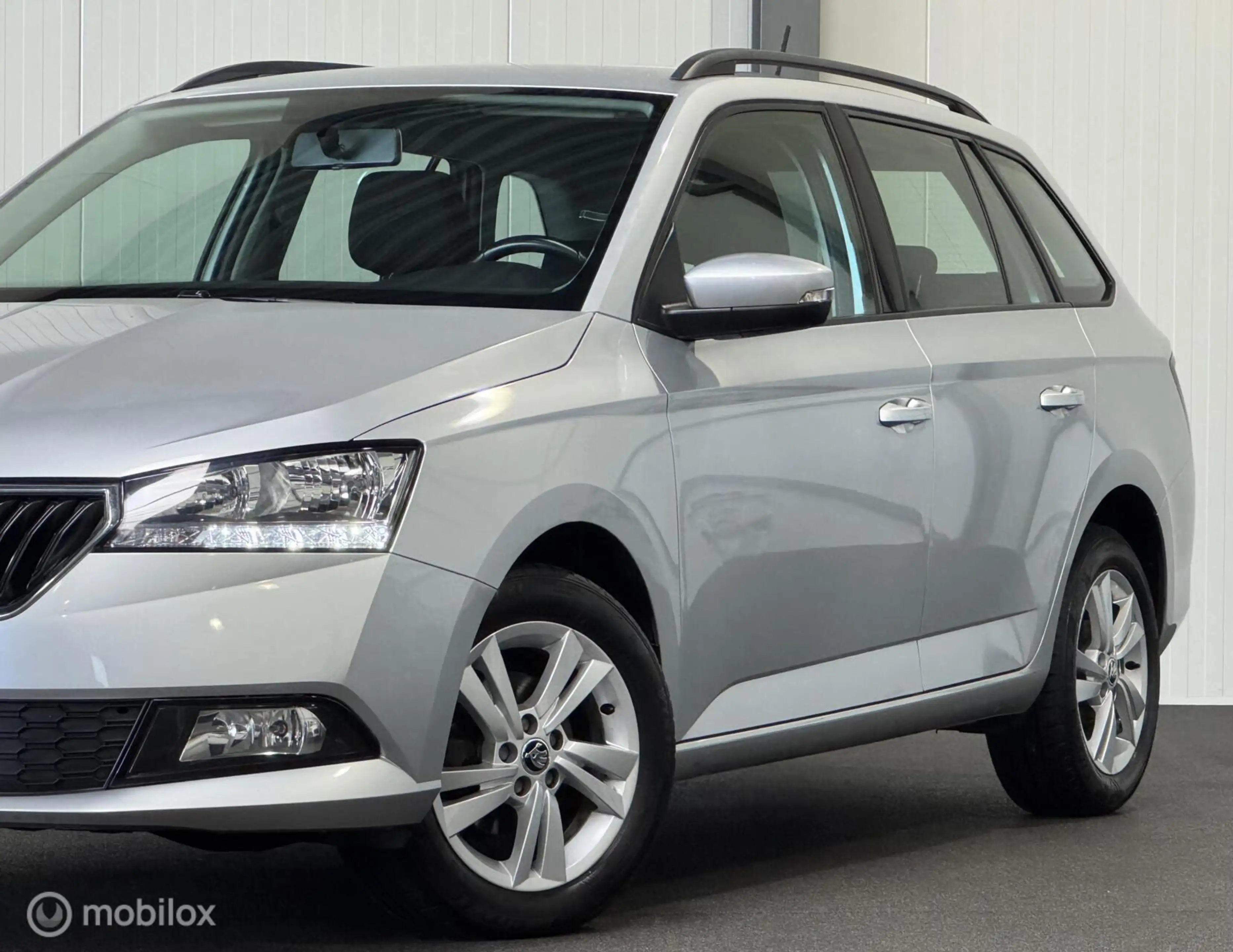 Skoda Fabia Combi 1.0 TSI Ambition [ Carplay parkpilot cruise — photo 14