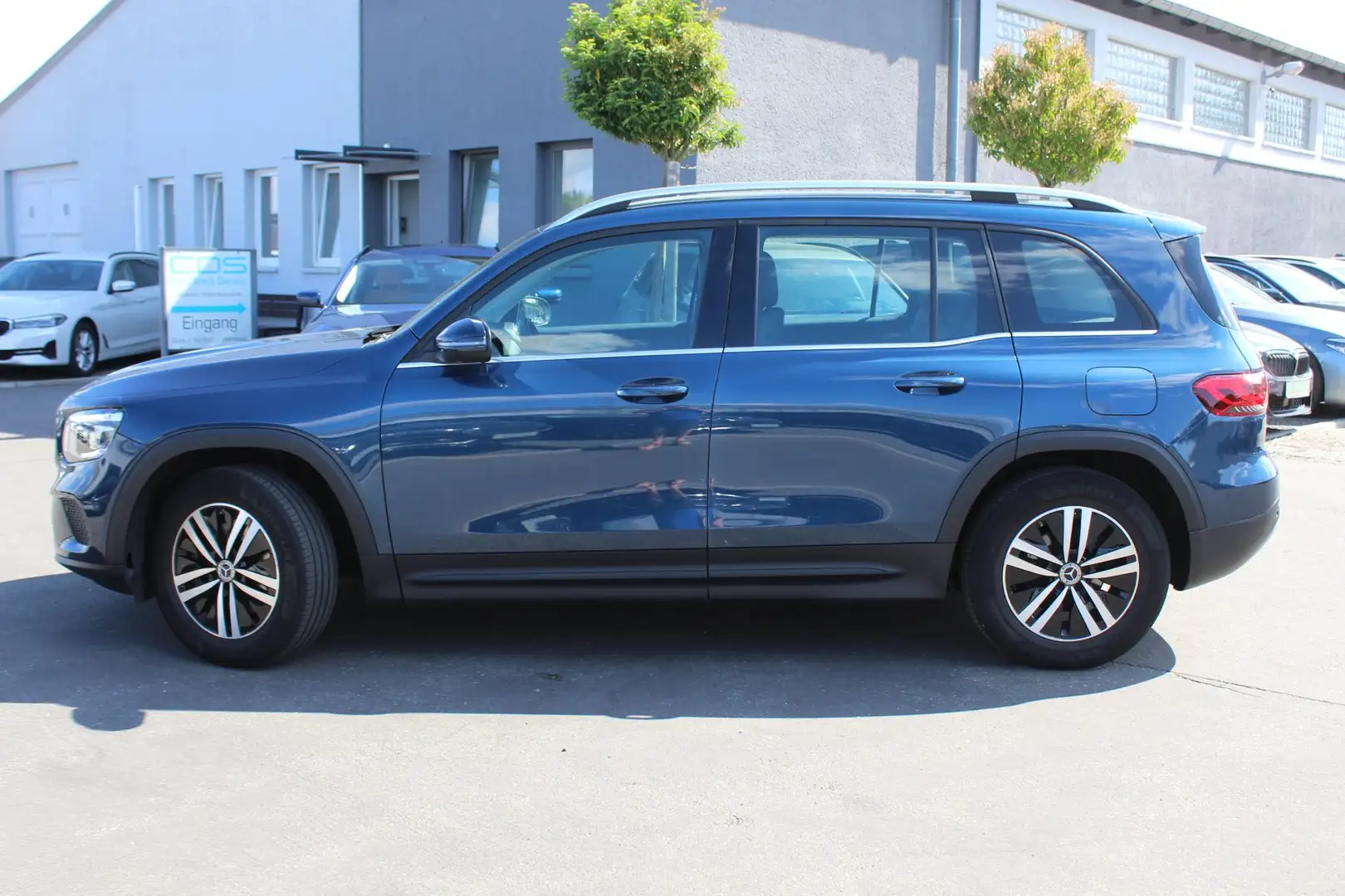 Mercedes-Benz GLB 200 d +LED+Navi+T-Leder+ACC+RFK+17 Zoll+Sitzh.+PDC Blau - 1