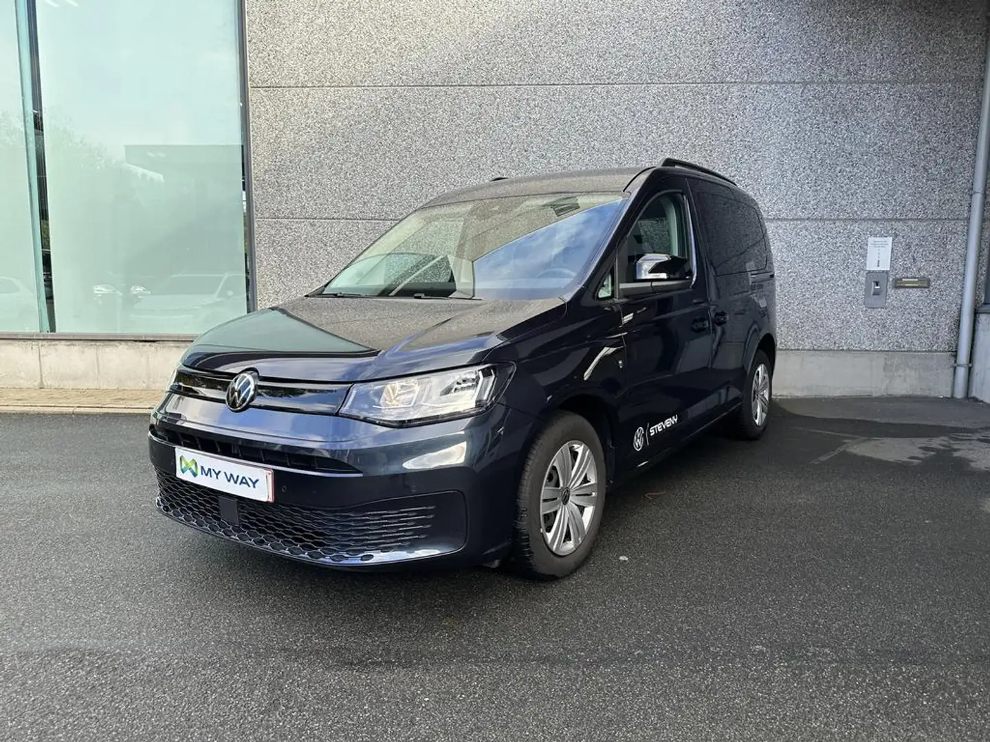 Volkswagen Caddy Caddy 5-seater 1.5 l 84 kW TSI EU6, front-wheel dr Blue - 1