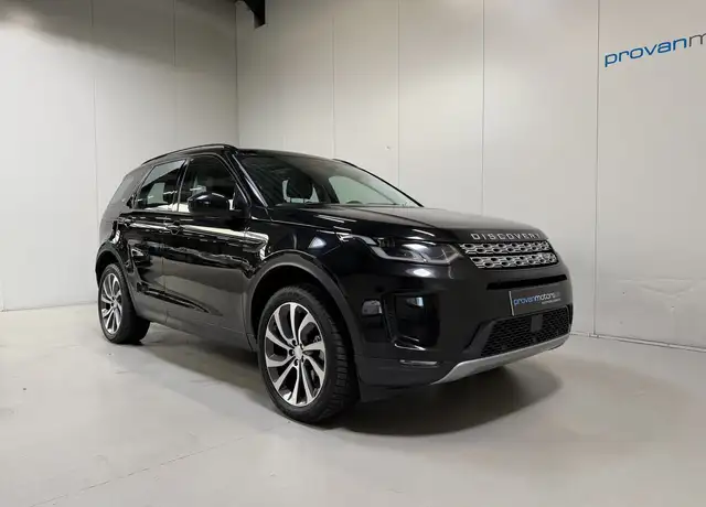 Land Rover Discovery Sport view 5