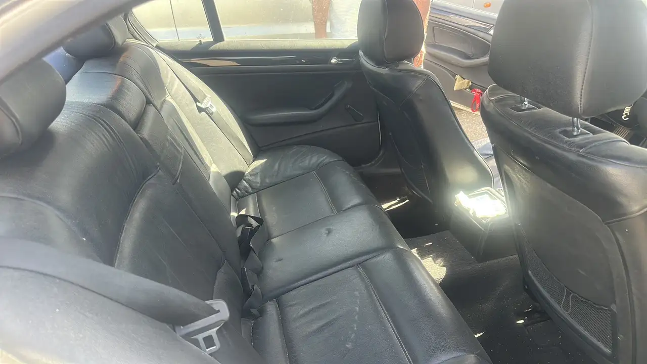 BMW 323i, foto 8