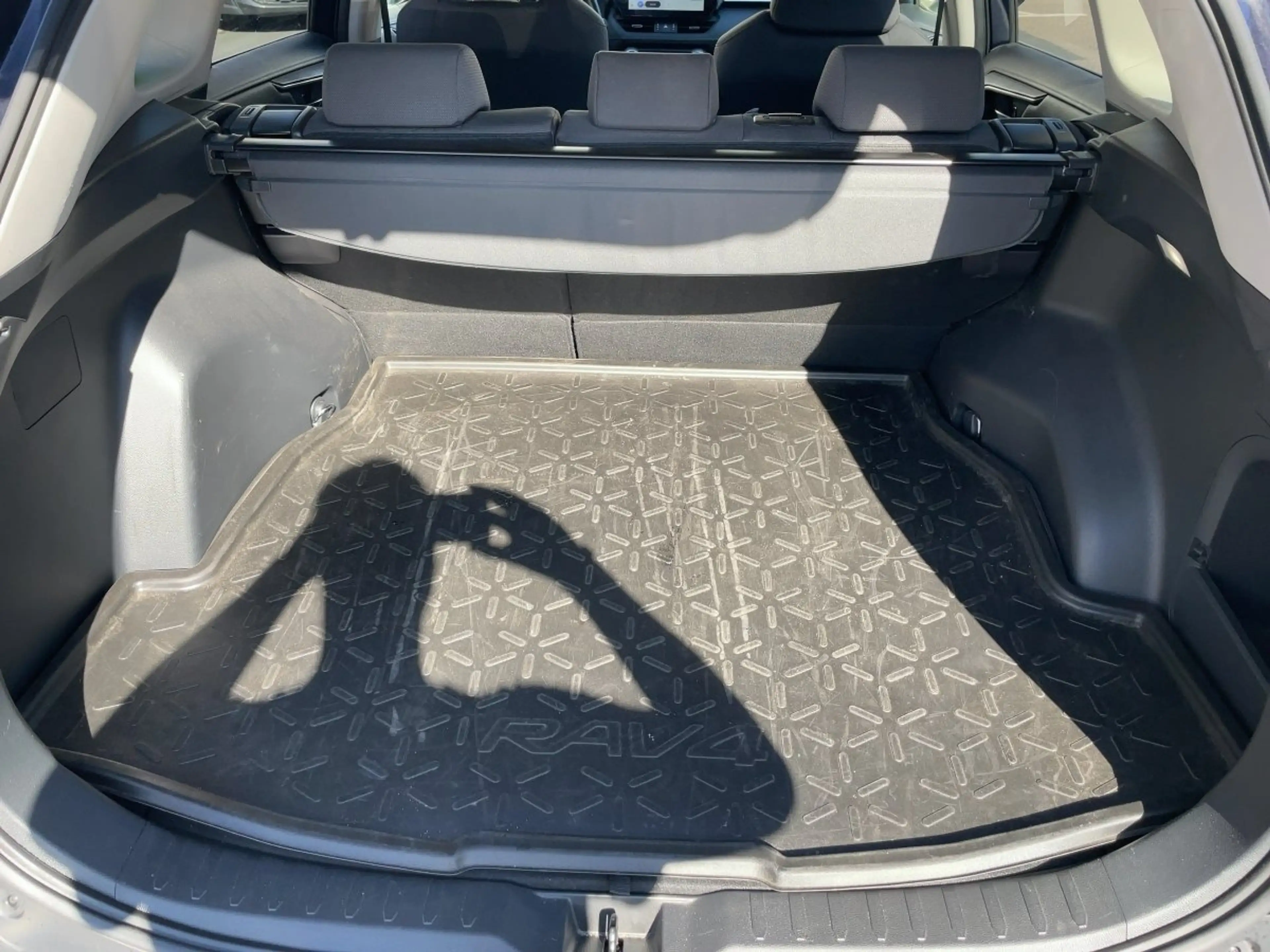 Toyota RAV 4 RAV4 2.5 D Team Deutschland ACC+LED+Navi+SHZ+LM — photo 9