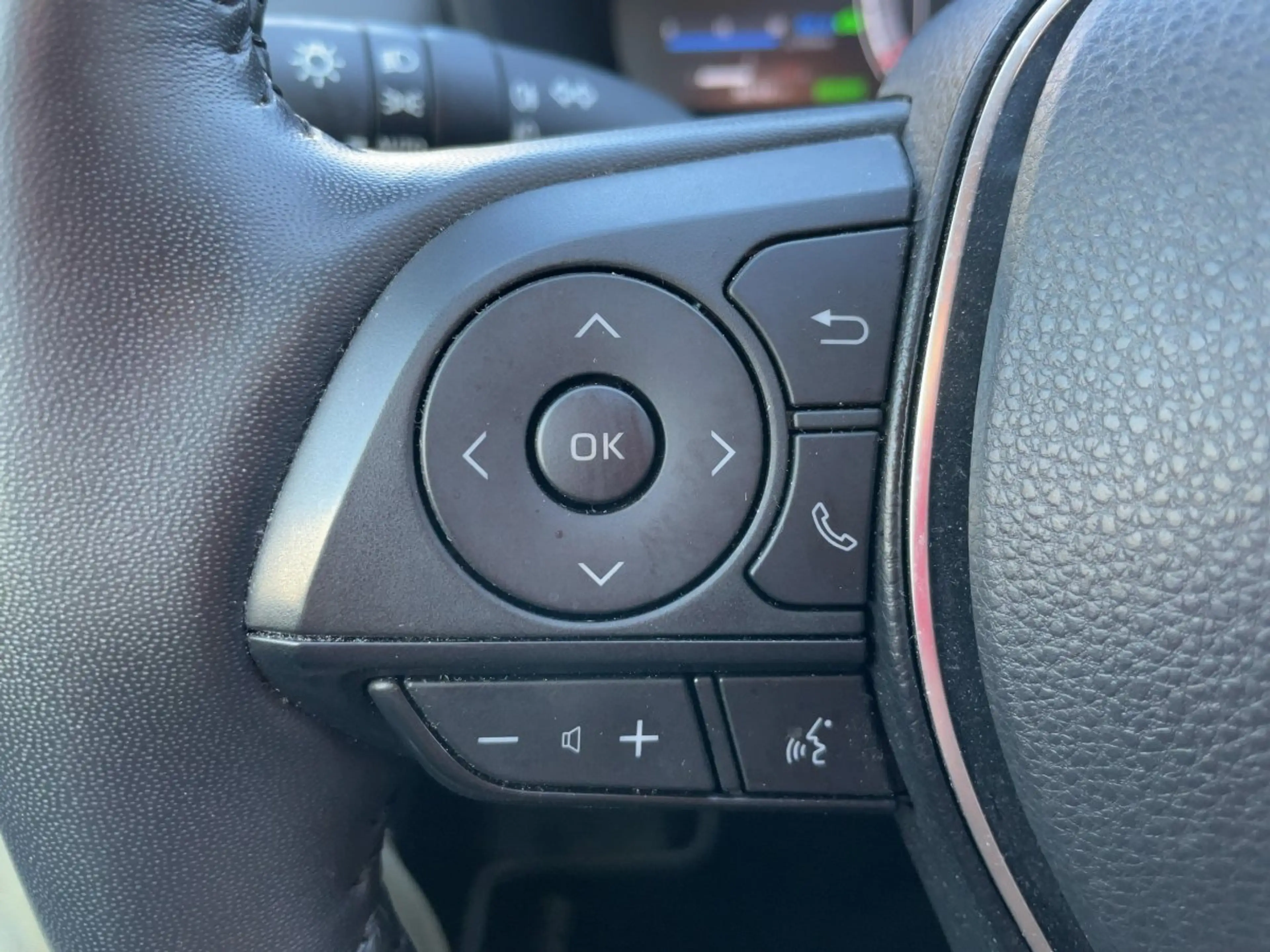 Toyota RAV 4 RAV4 2.5 D Team Deutschland ACC+LED+Navi+SHZ+LM — photo 18