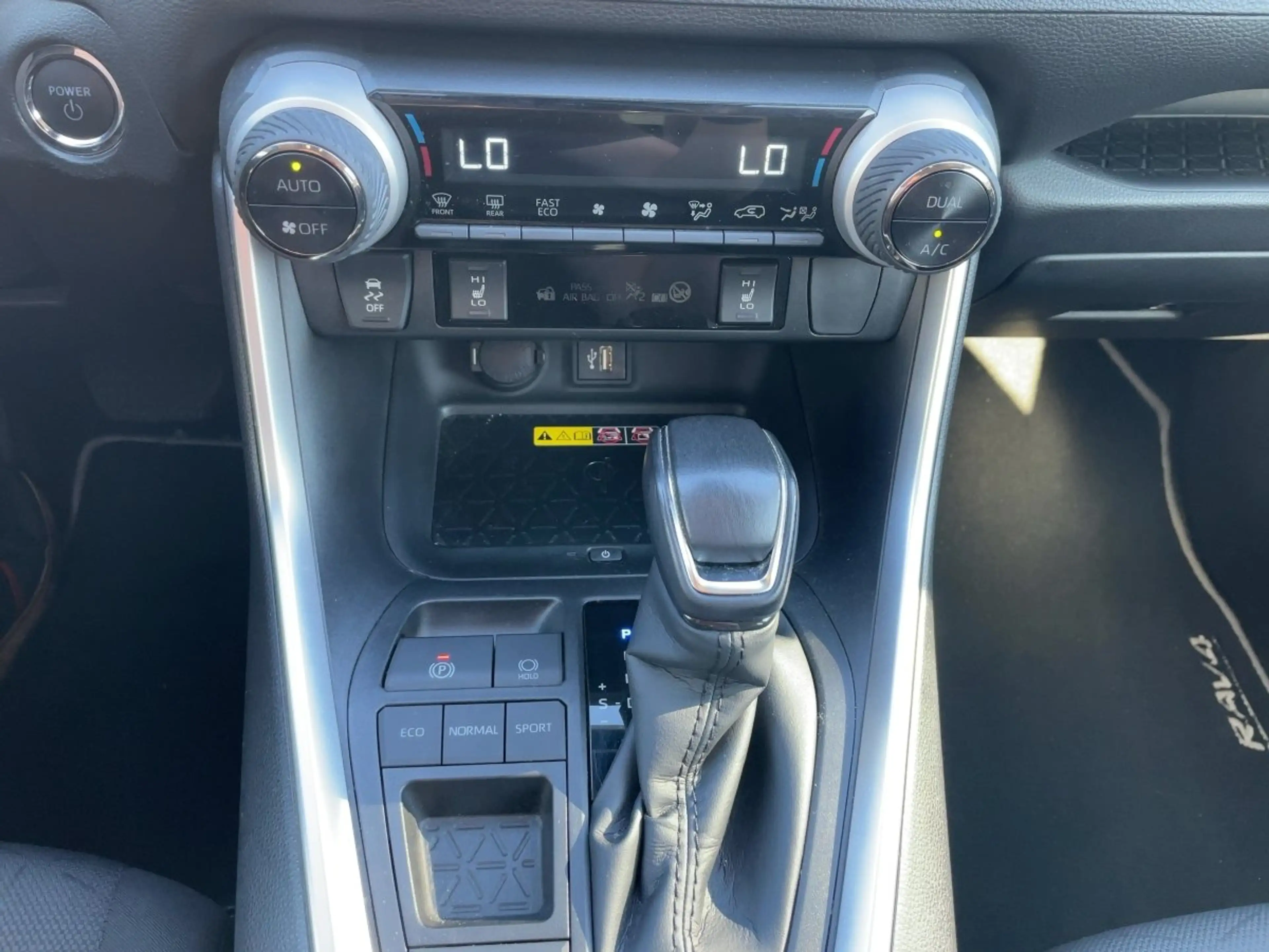 Toyota RAV 4 RAV4 2.5 D Team Deutschland ACC+LED+Navi+SHZ+LM — photo 20