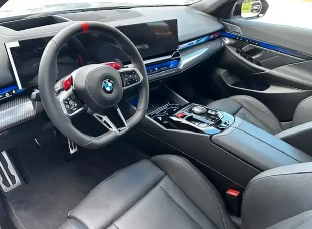 BMW M5 M5 Touring MDriverPackAHKPanB&W Ansicht 11