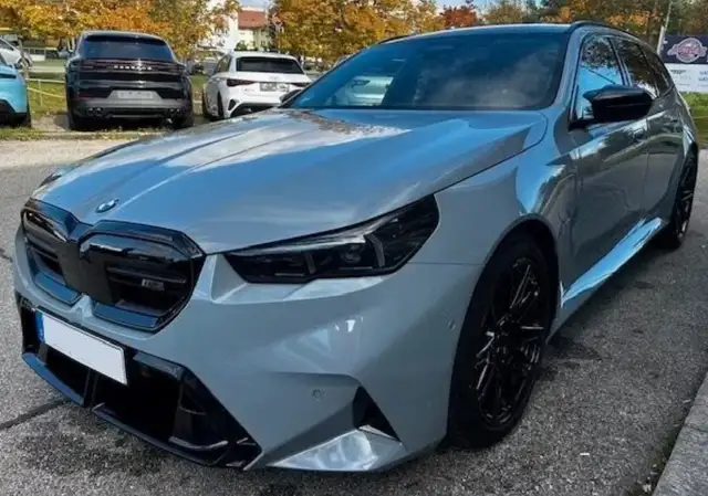 BMW M5 M5 Touring MDriverPackAHKPanB&W Ansicht 6