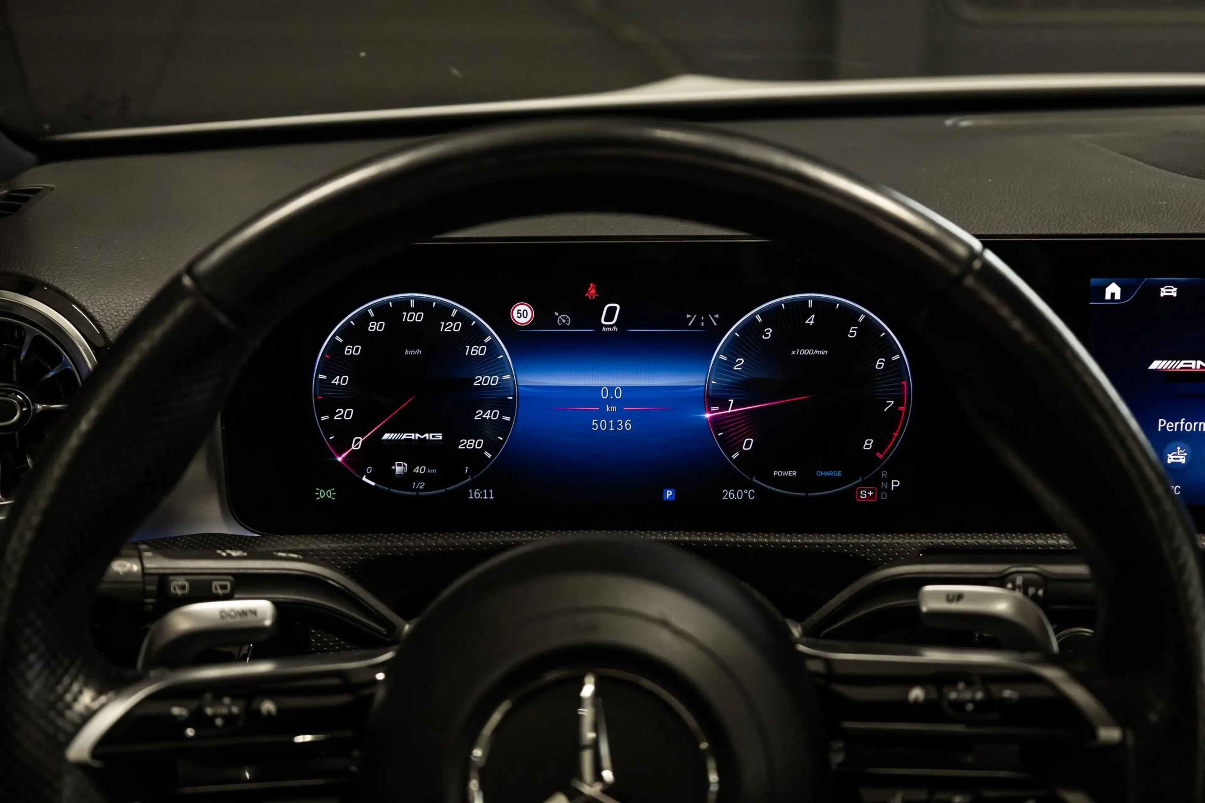 Mercedes-Benz A 35 AMG 4MATIC — photo 12