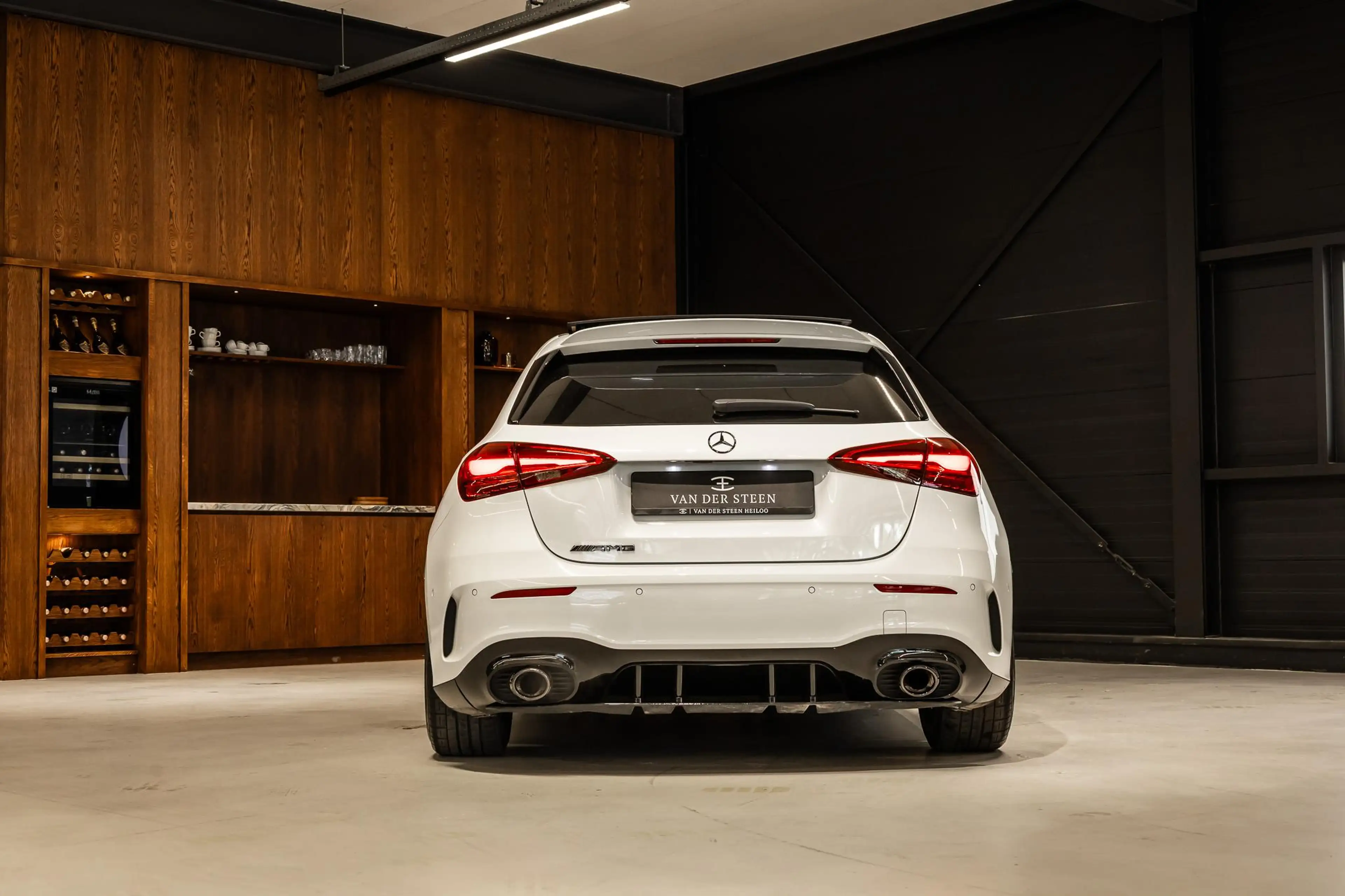 Mercedes-Benz A 35 AMG 4MATIC — photo 14