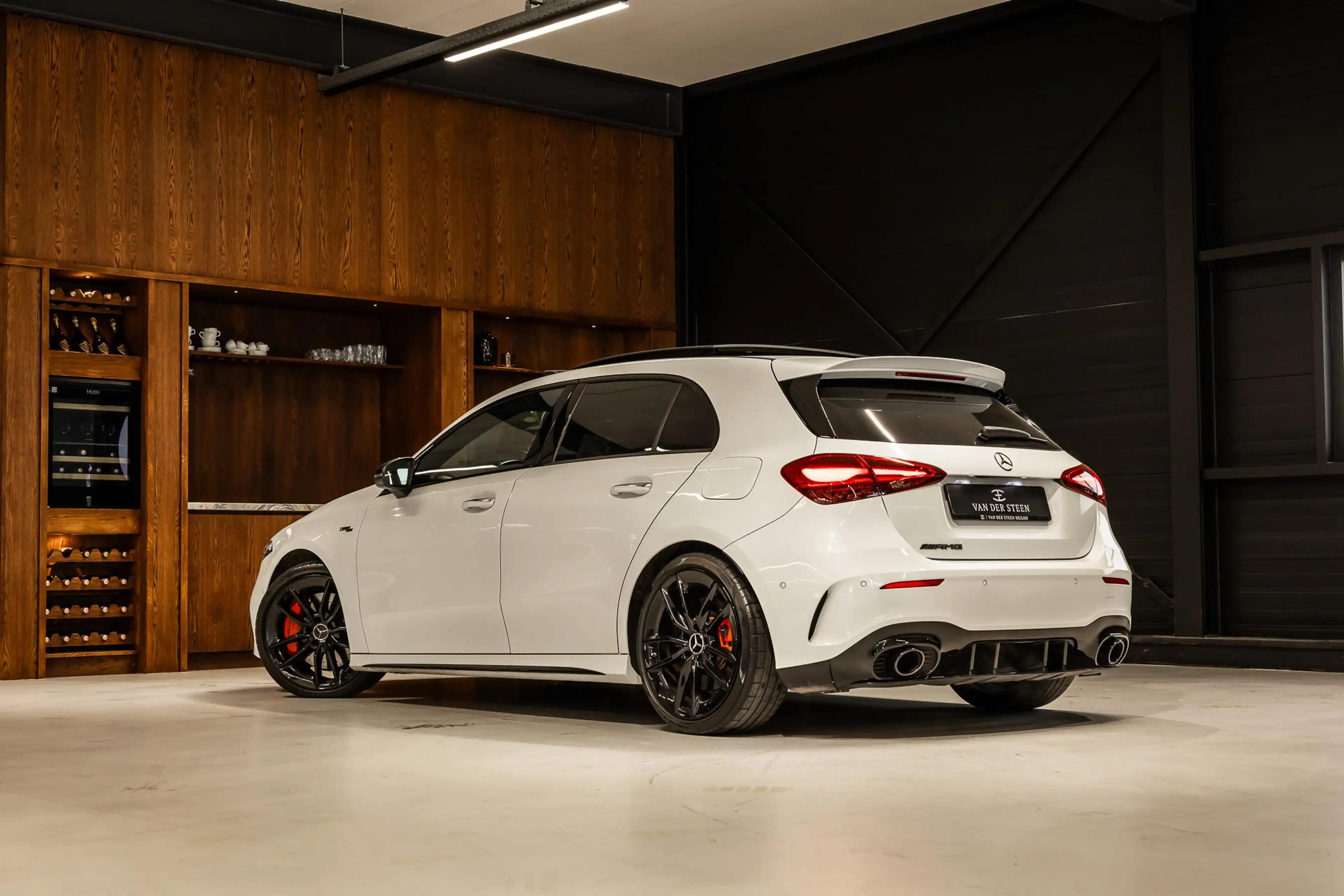 Mercedes-Benz A 35 AMG 4MATIC — photo 5