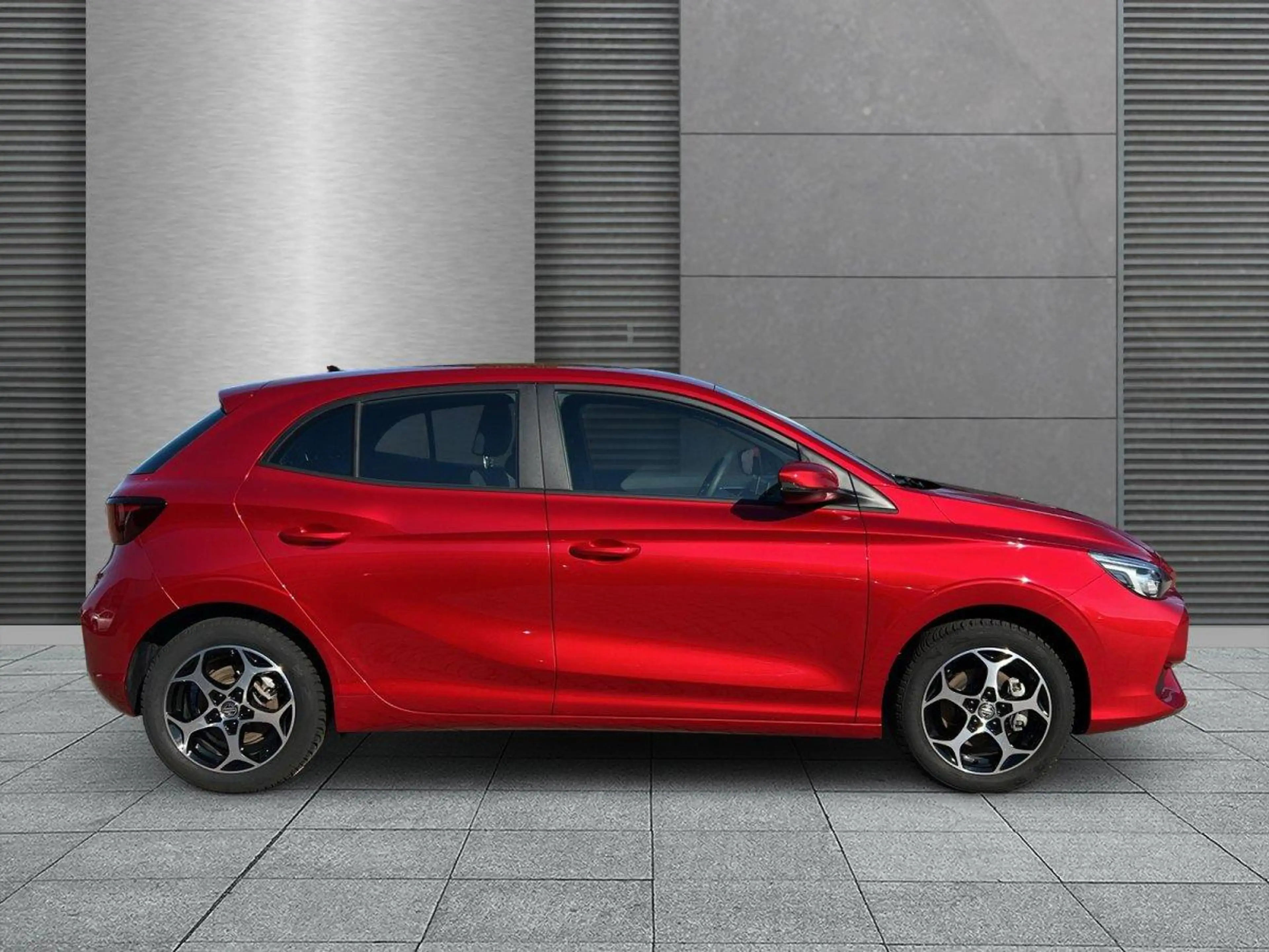 MG MG3 Comfort RFK+NAVI+PDC 3 Hybrid+ 194 PS 143 kW (1... — photo 2