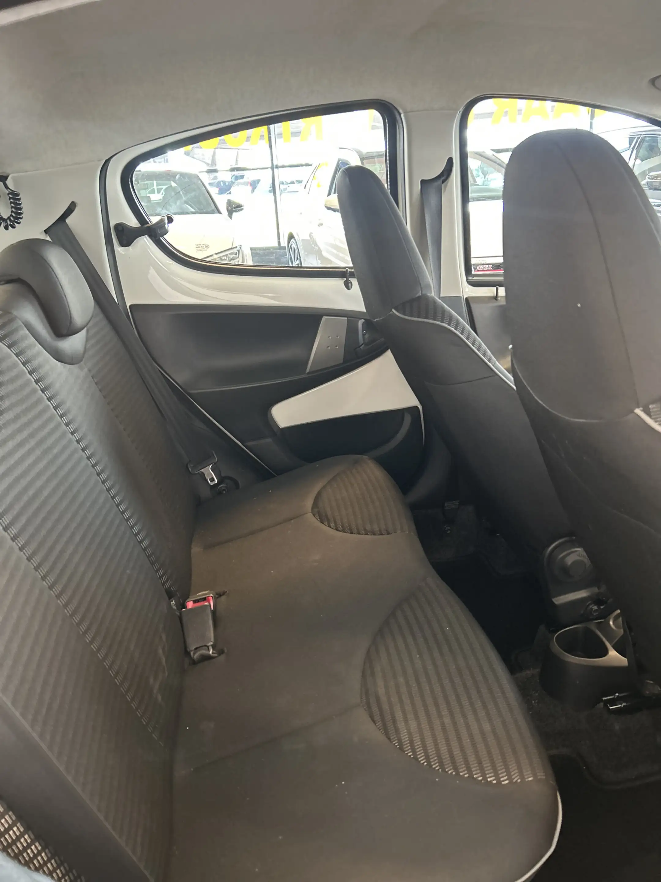 Peugeot 107 1.0 Active | Airco | LED Dagrijverlichting | Origi — photo 11