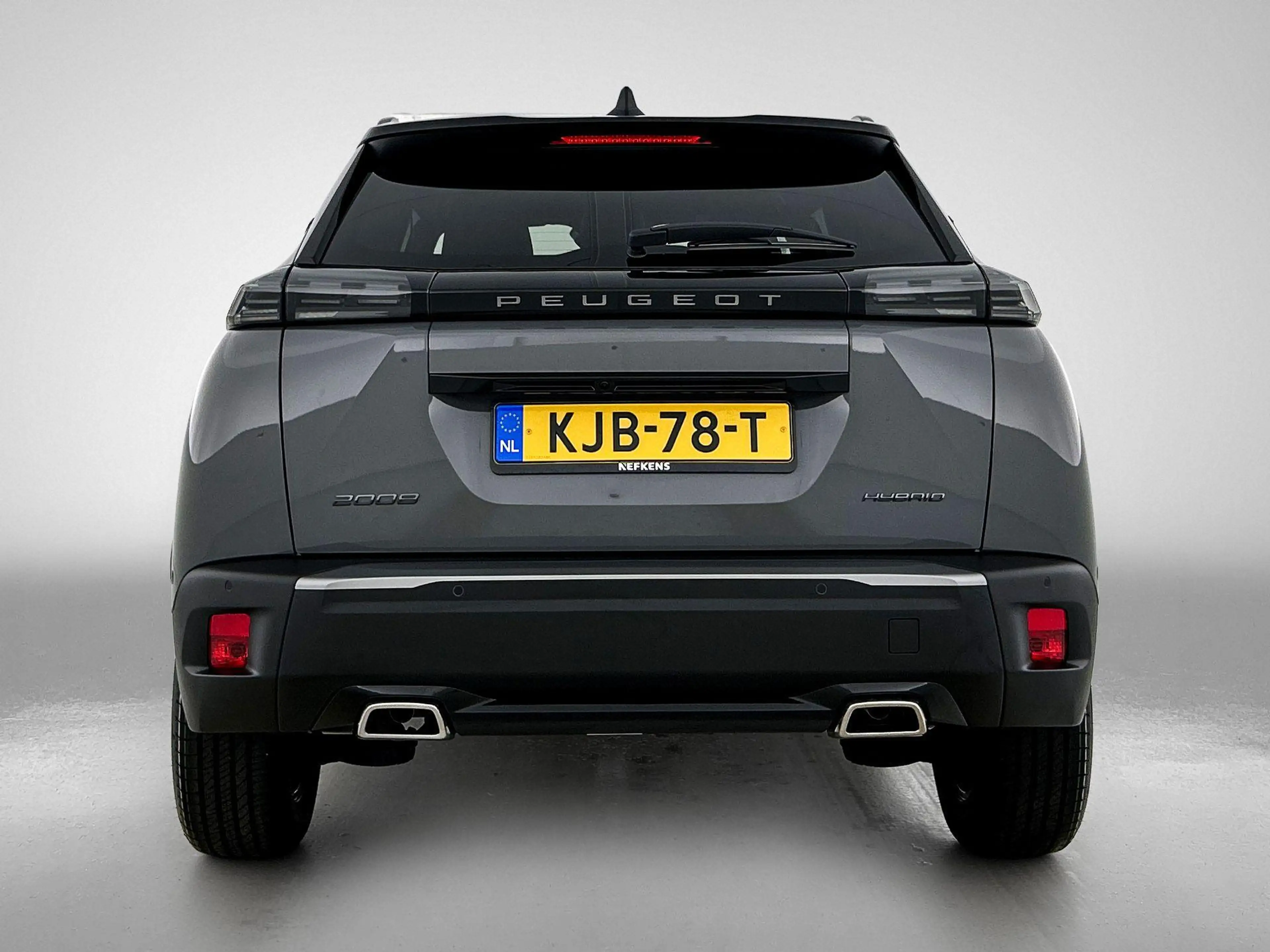 Peugeot 2008 1.2 Hybrid 145 GT — photo 4