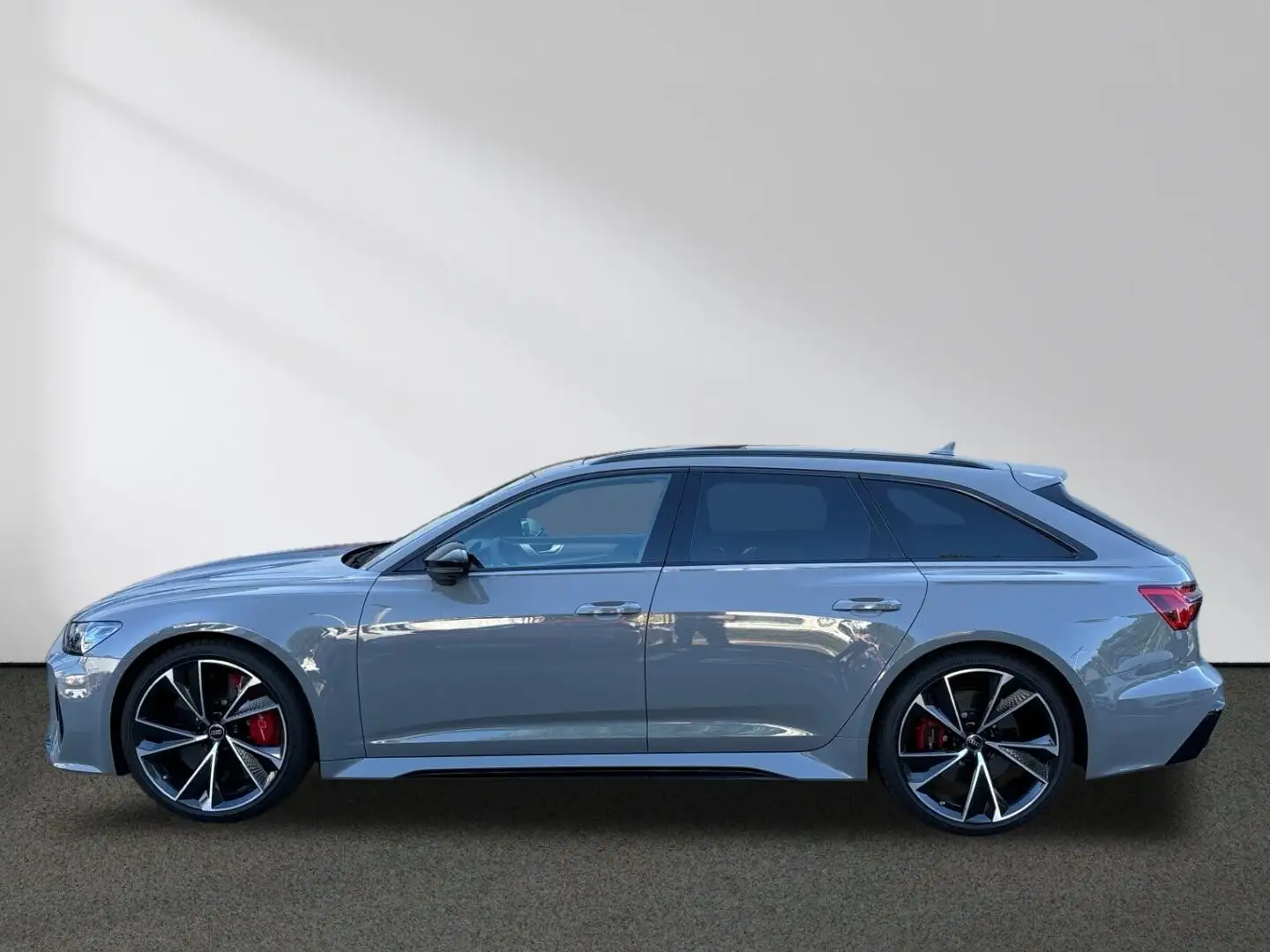 Audi RS6 Avant RS-Dynamikpaket plus 4.0 TFSI quattro Grau - 2