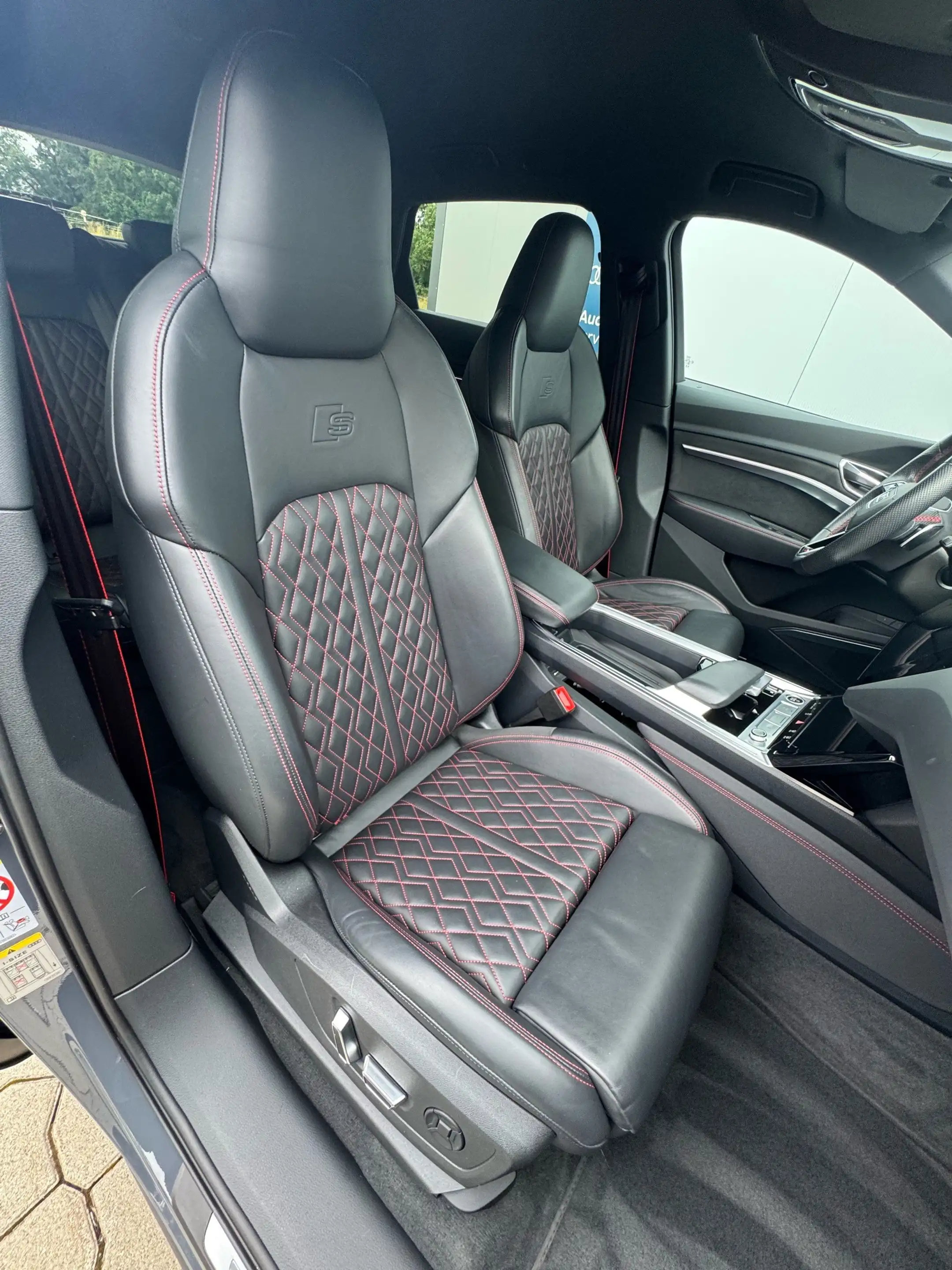 Audi Q8 e-tron 50 quattro*S line Edition*B&O*AHK*Matrix*Assistenz — photo 12