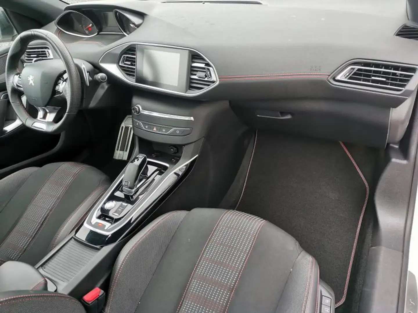 Peugeot 308 GT Line / EAT8 / SW Blanco - 2