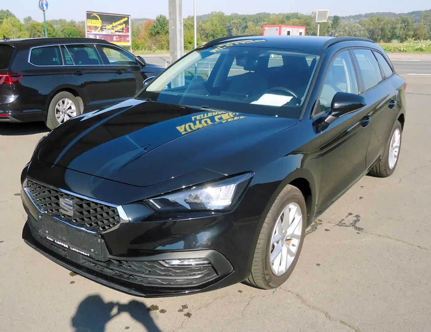 SEAT Leon SP Kombi Style 1.0 TSI 110 PS**44.000KM**1.Bes Schwarz - 2