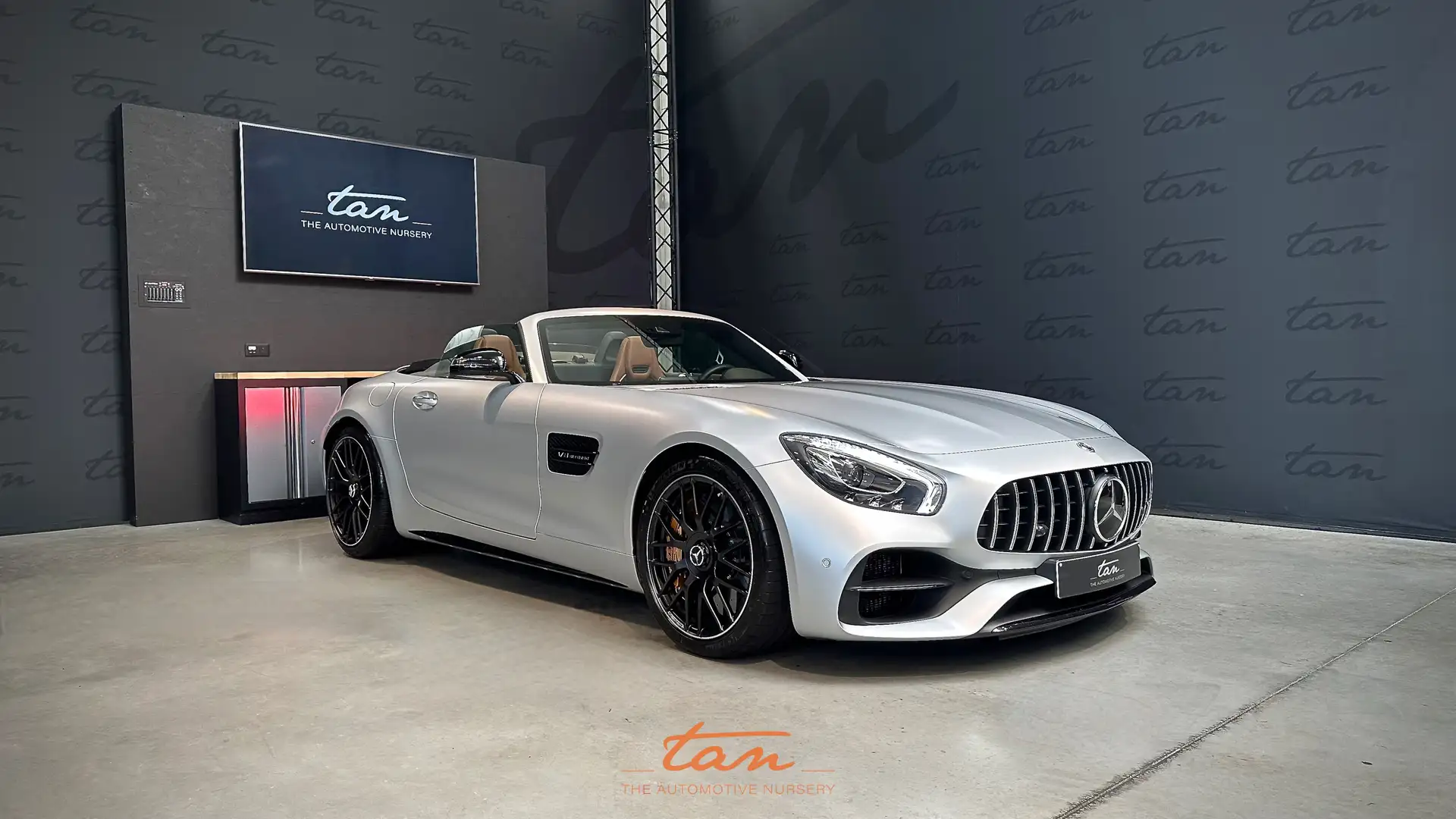 Mercedes-Benz AMG GT C Roadster 4.0 V8 BiTurbo Full + Ceramique Brakes Srebrny - 1