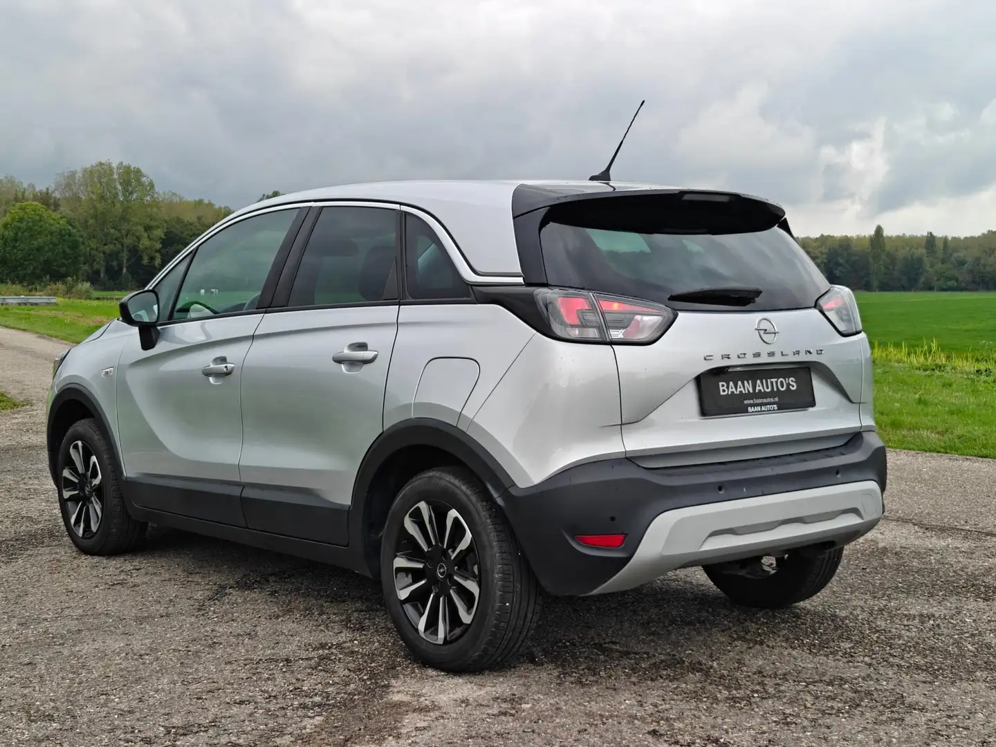 Opel Crossland 1.2 Turbo Elegance Grijs - 2