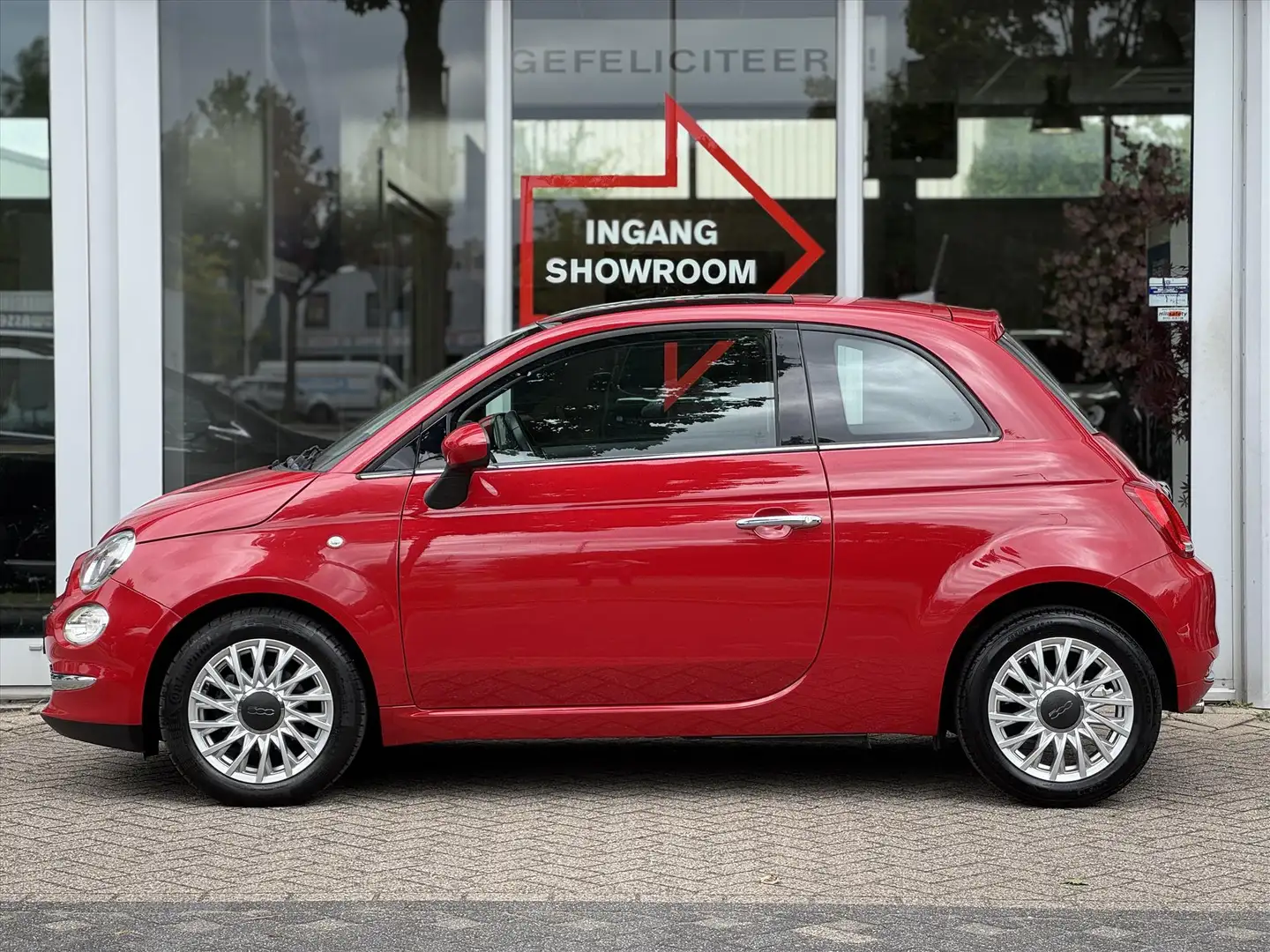 Fiat 500 0.9 Turbo Lounge | Navigatie | Panoramadak | ECC Rood - 2