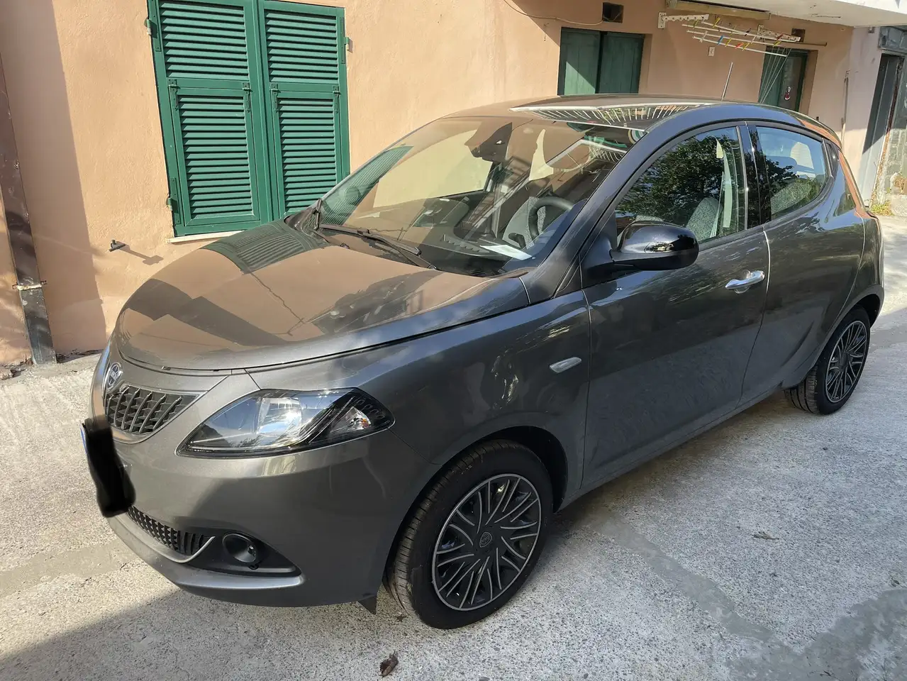 Lancia Ypsilon 2023