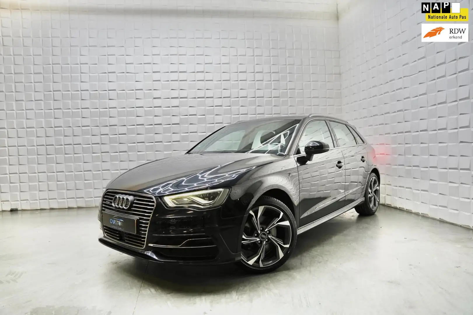 Audi A3 Sportback 1.4 e-tron PHEV 2x S LINE LEER 1STE EIGE Noir - 1