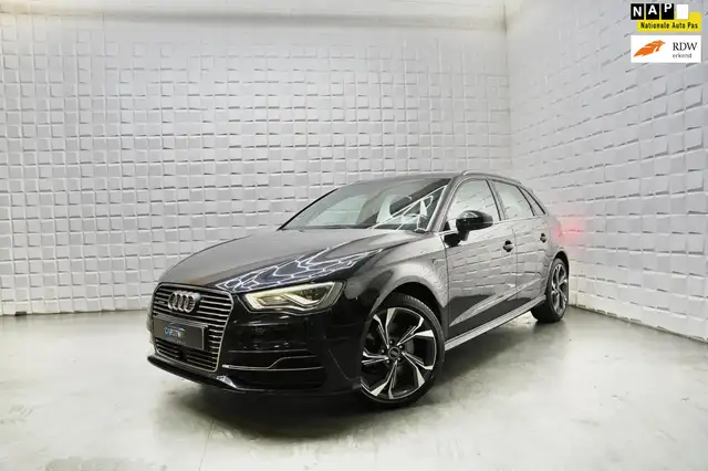 Audi A3 Sportback 1.4 e-tron PHEV 2x S LINE LEER 1STE EIGE
