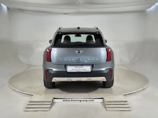 Mini Countryman view 4