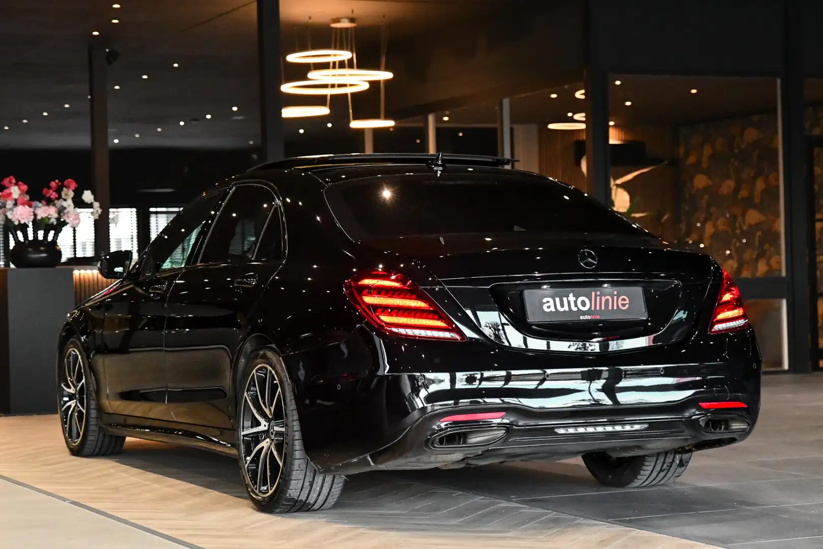 Mercedes-Benz S 560 E AMG Lang. Burm High End, Massage, Koeling, Pano, A Negro - 2