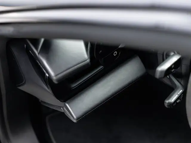 Porsche Taycan Turbo Ansicht 17