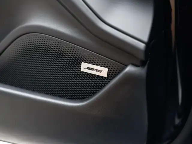 Porsche Taycan Turbo Ansicht 24