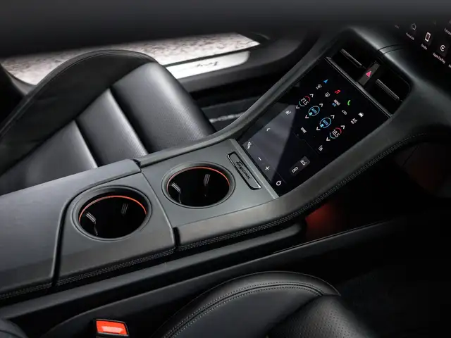Porsche Taycan Turbo Ansicht 21