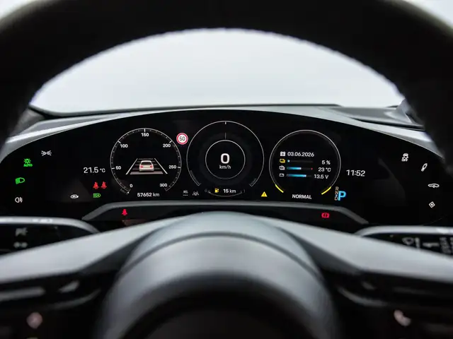 Porsche Taycan Turbo Ansicht 40