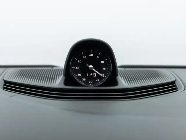 Porsche Taycan Turbo Ansicht 25