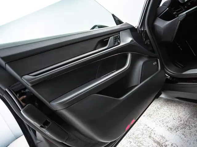 Porsche Taycan Turbo Ansicht 30