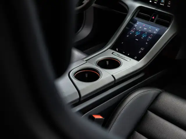 Porsche Taycan Turbo Ansicht 20