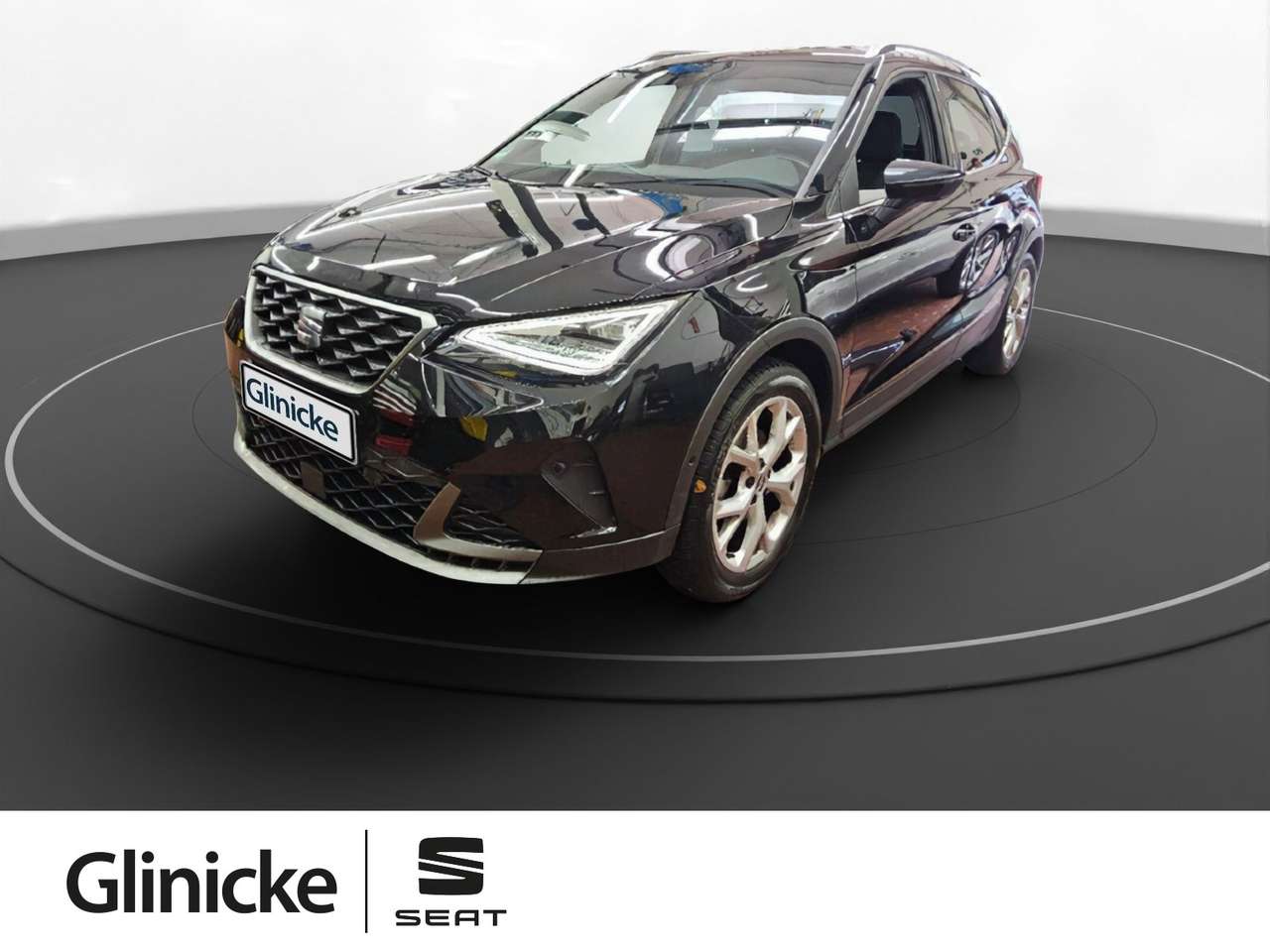 Seat Arona 2023 — 1.5 TSI FR AHK LED LM 17" Navi PDC+RFK ACC