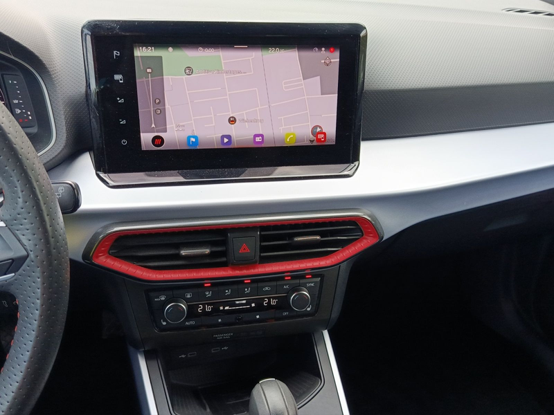 SEAT Arona 1.5 TSI FR AHK LED LM 17" Navi PDC+RFK ACC — photo 8