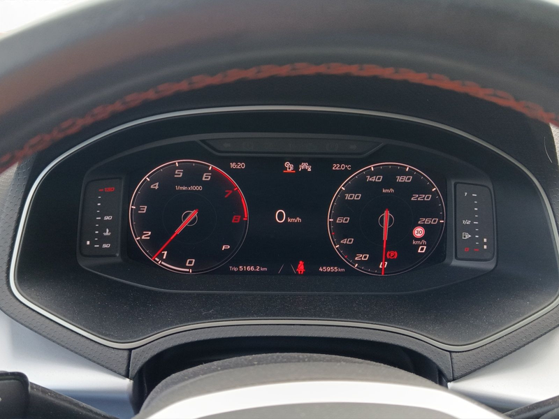 SEAT Arona 1.5 TSI FR AHK LED LM 17" Navi PDC+RFK ACC — photo 7