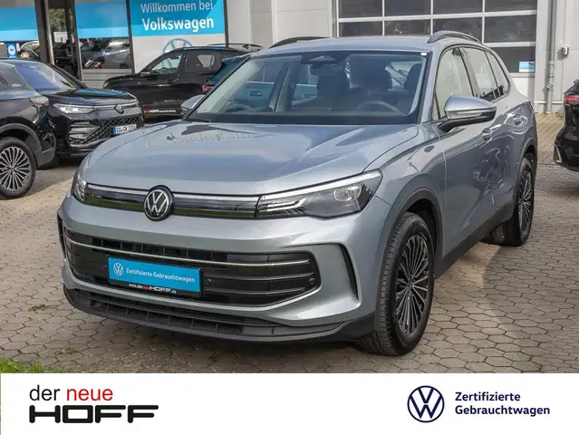 Volkswagen Tiguan 1.5 eTSI DSG Life Navi AHK Kamera Anschlussgaranti