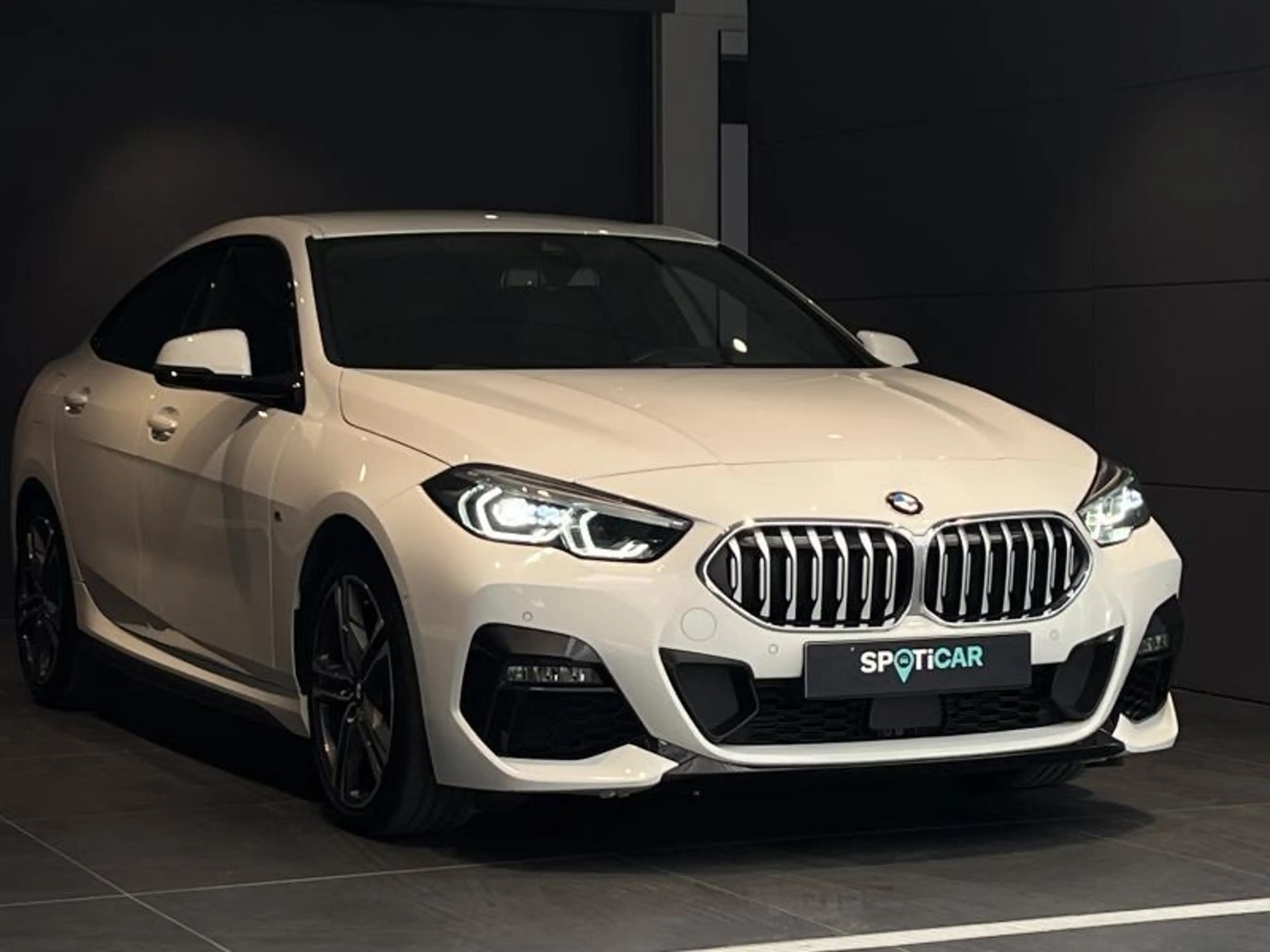BMW 220 220 — photo 3