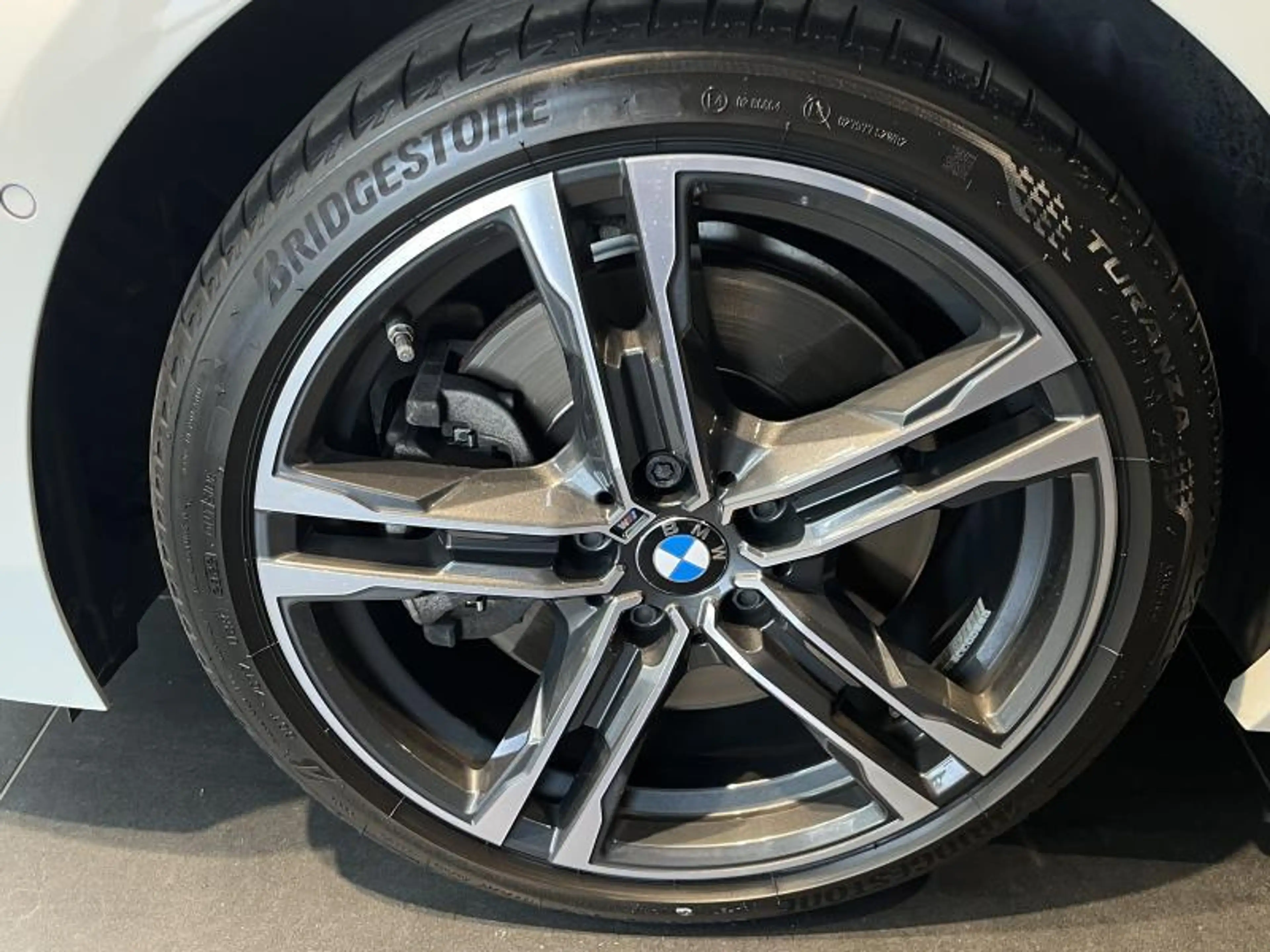 BMW 220 220 — photo 4
