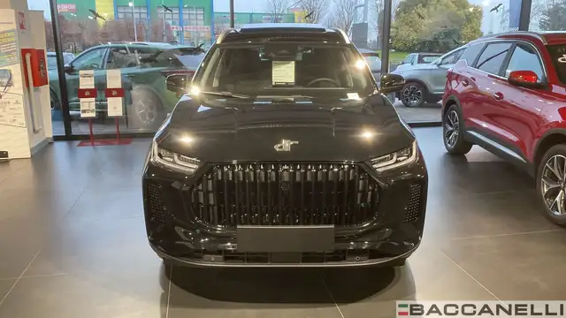 DR Automobiles DR7.0 view 5