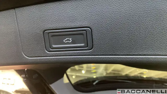 DR Automobiles DR7.0 view 12