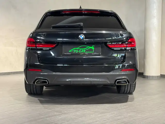 BMW 5 Series view 14