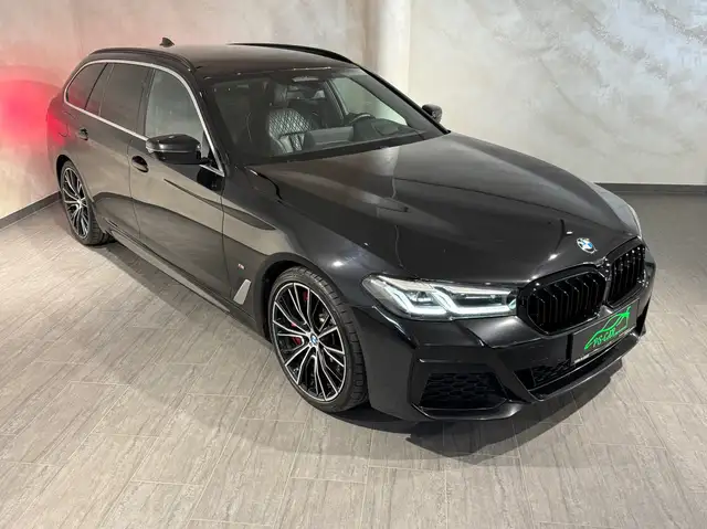 BMW 5 Series view 8