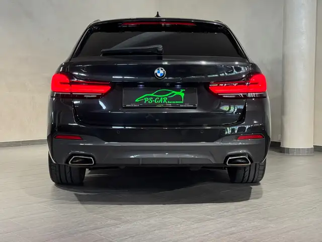 BMW 5 Series view 13