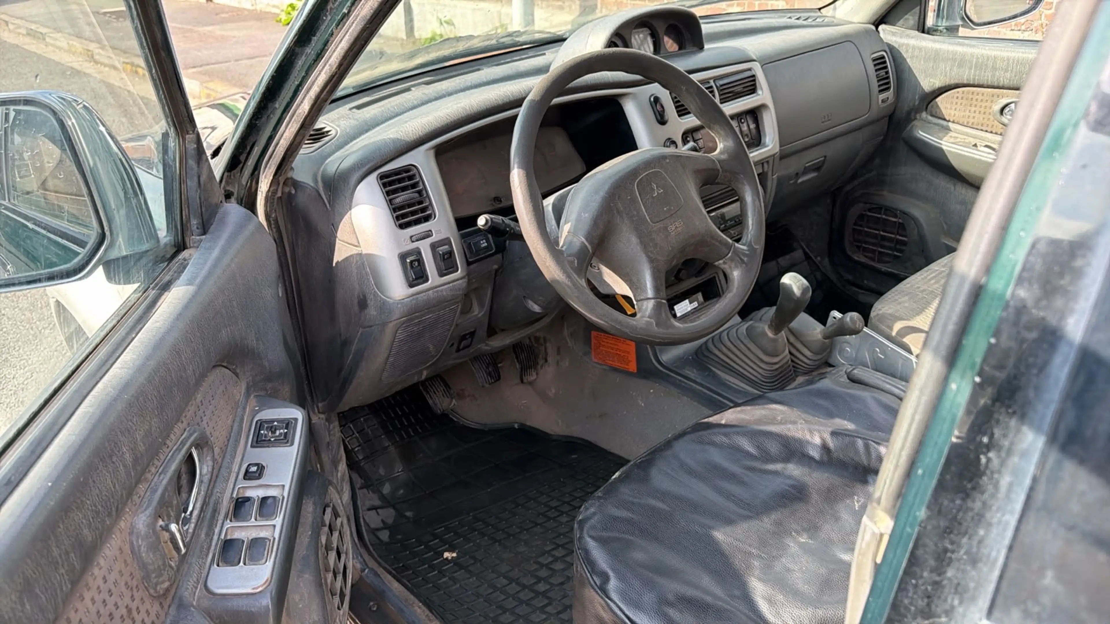 Mitsubishi L200 2.5 Turbo int. Intense 4WD — photo 6